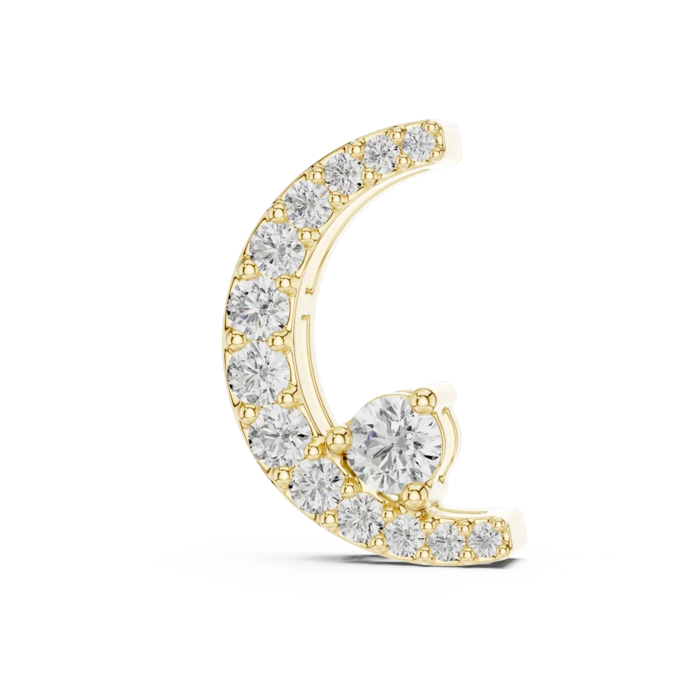 Adorn yourself with the Luminary Round Crescent Pendant. Featuring brilliant-cut DIAMEUR lab-grown diamonds in a sleek, modern, handcrafted design.