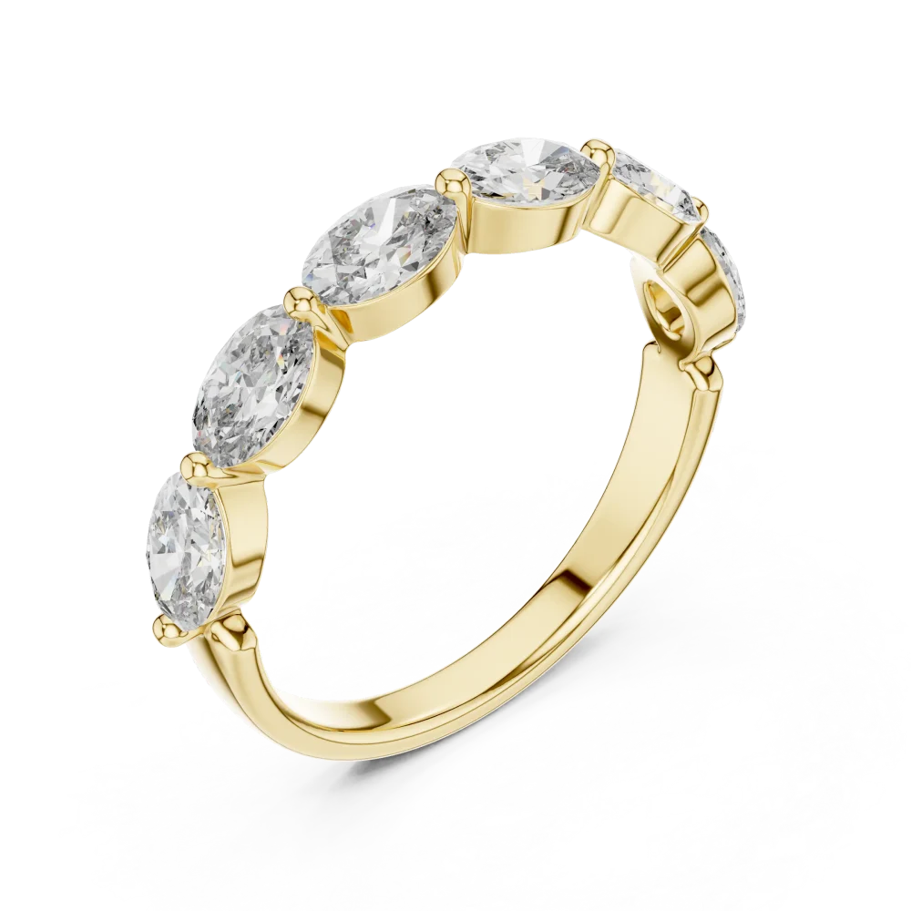 Embrace the radiance of our oval-cut DIAMEUR diamond band. A modern classic design offering unmatched scintillation. Shop this sustainable luxury today.