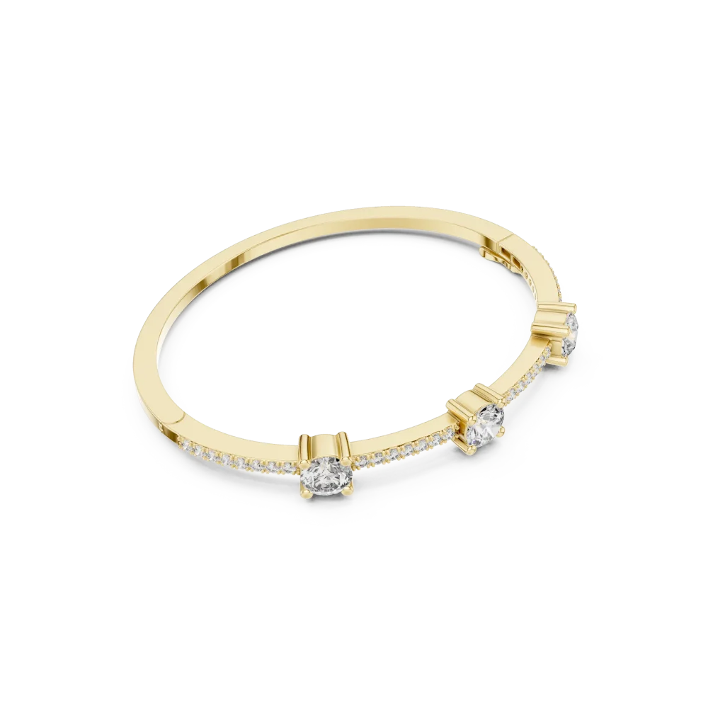 Elevate your ensemble with this stunning round brilliant lab-grown diamond bangle. A modern classic defined by unmatched fire. Shop the look today.