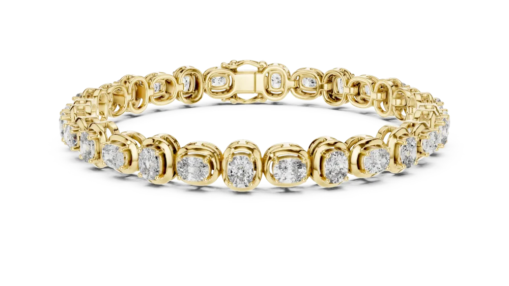 Discover the radiant elegance of our cushion cut DIAMEUR diamond tennis bracelet. Expertly handcrafted for a fluid, sophisticated fit. Shop now.