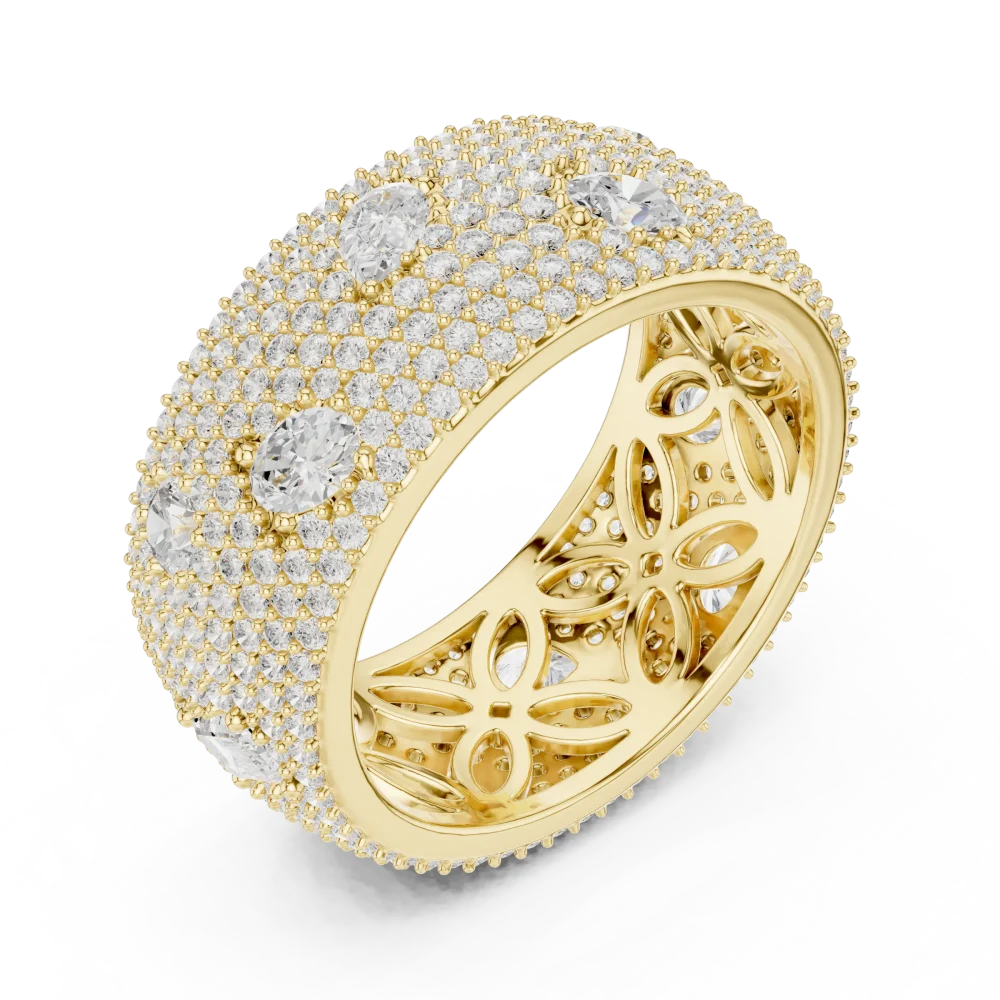 Adorn your hand with this luminous multi-shape lab-grown diamond band. Experience the ultimate scintillation of DIAMEUR diamonds. Shop this classic now.