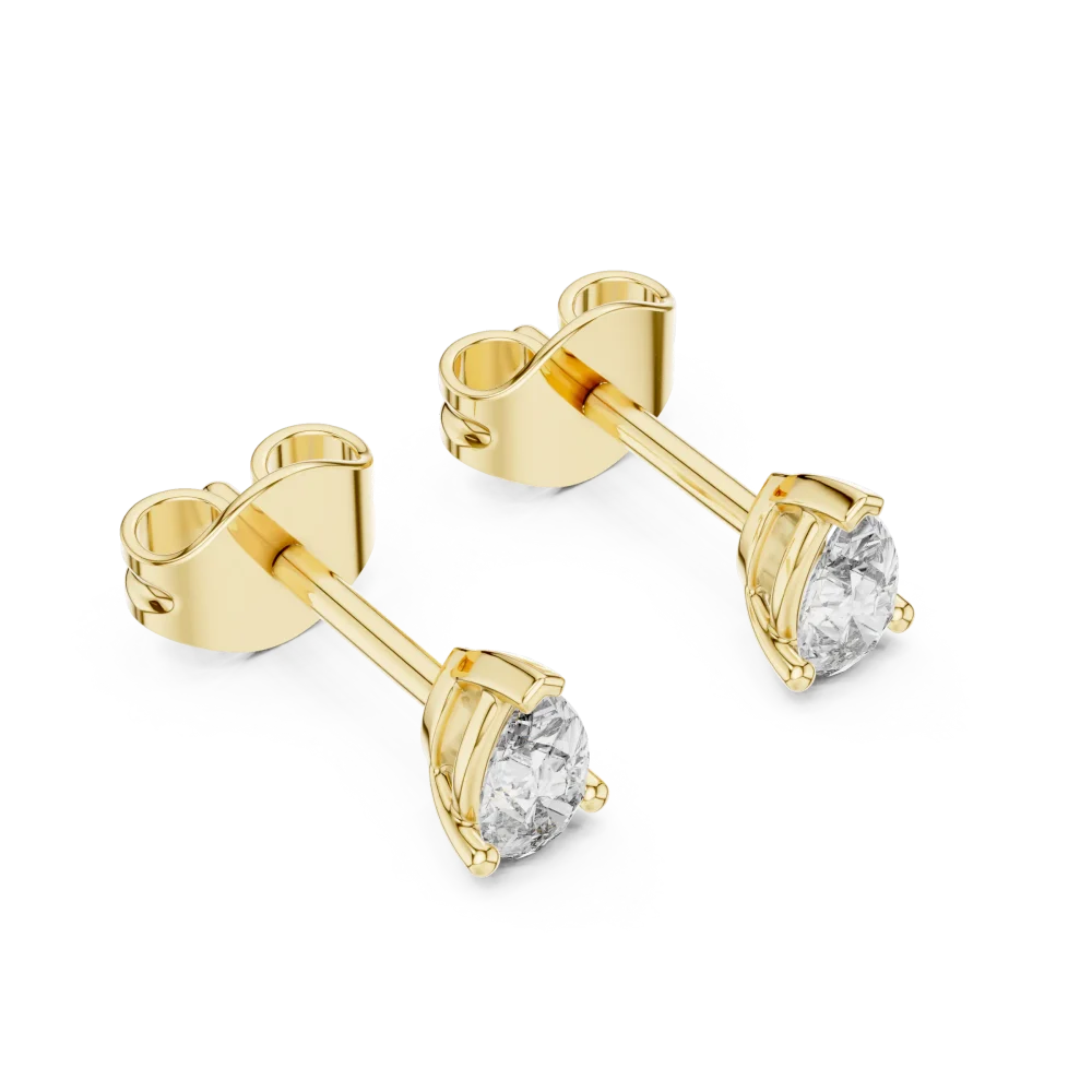 Discover the brilliance of these pear-cut DIAMEUR diamond solitaire stud earrings. A modern classic for any occasion. Shop these luxury studs today.